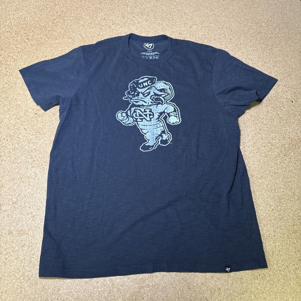 47 Brand UNC Tar Heels Ram Rameses Mascot Standard Fit Blue T-Shirt Large D2